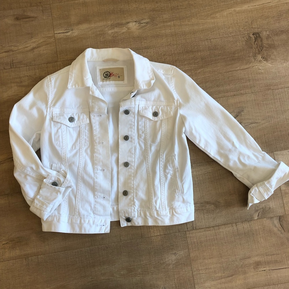 Gap white denim jeans jacket. Small